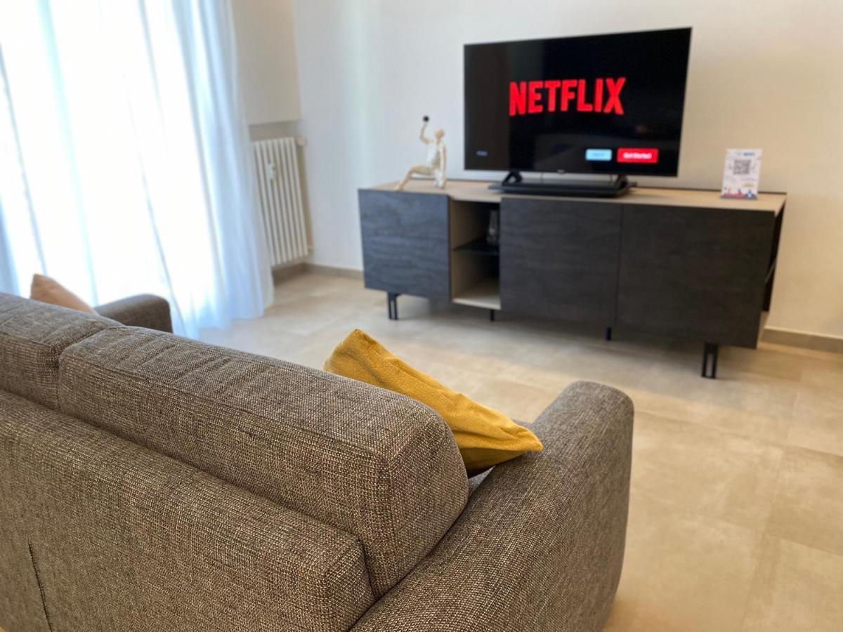 Casa Di Ale Apartment Reggio Emilia Ngoại thất bức ảnh